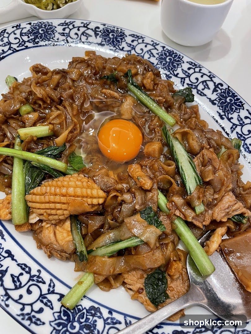Noodles with Egg and Vegetables