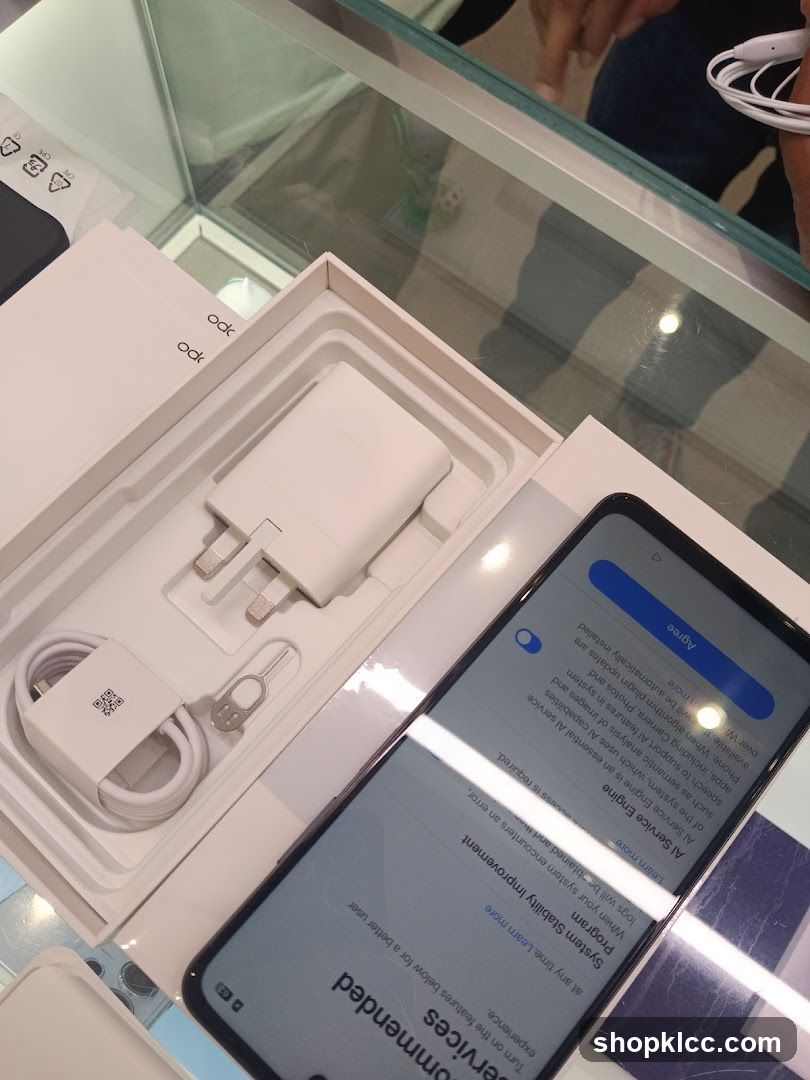 Oppo Smartphone Unboxing