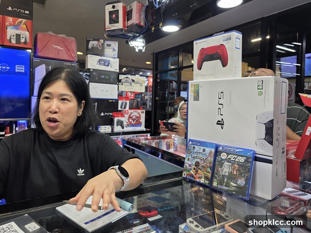 Electronics Store Display