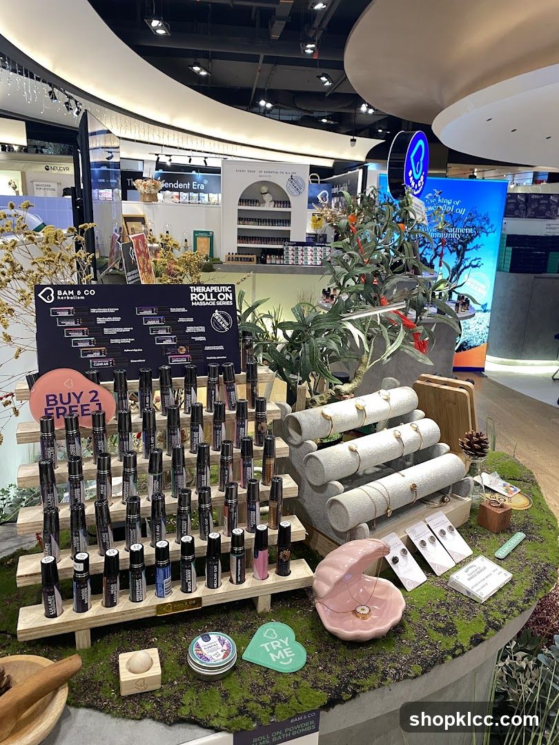 BAM & CO. Display