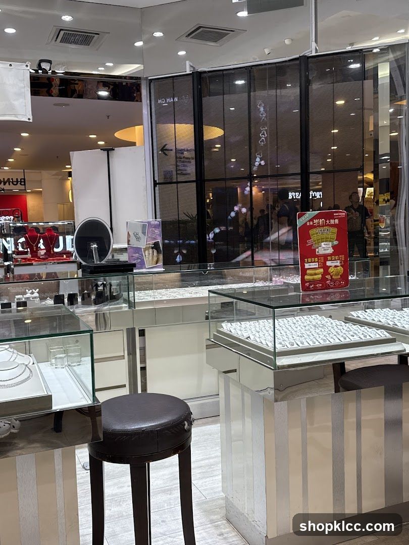 Jewelry Store Display
