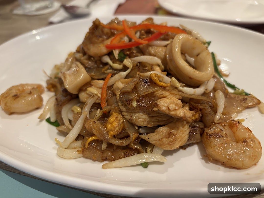 Seafood and Chicken Noodles