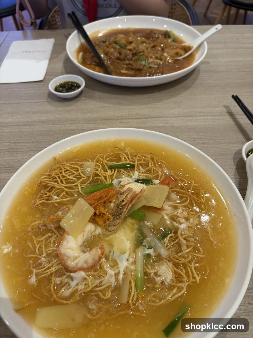 Noodles with Shrimp and Gravy
