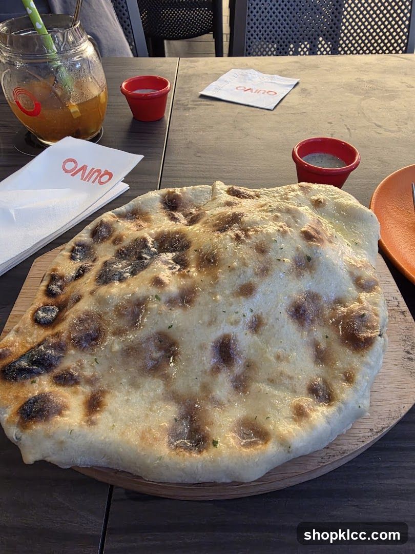 Naan Bread with Dip