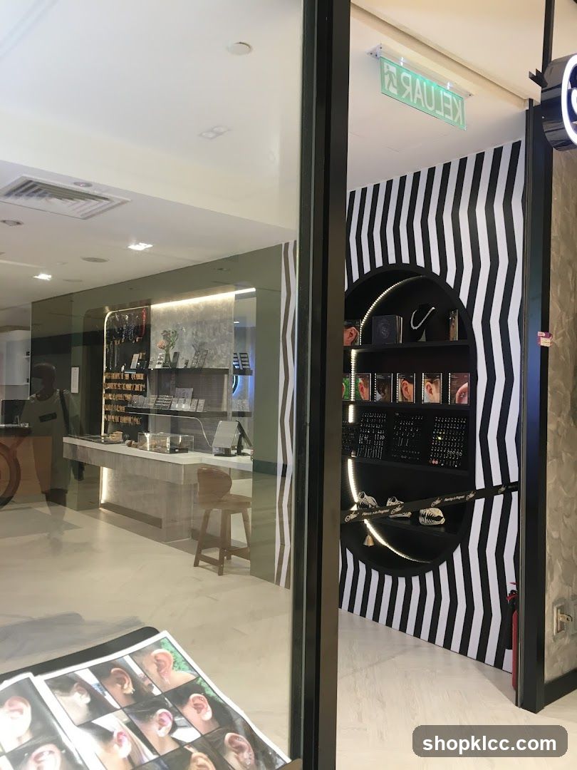 Jewelry Store Display