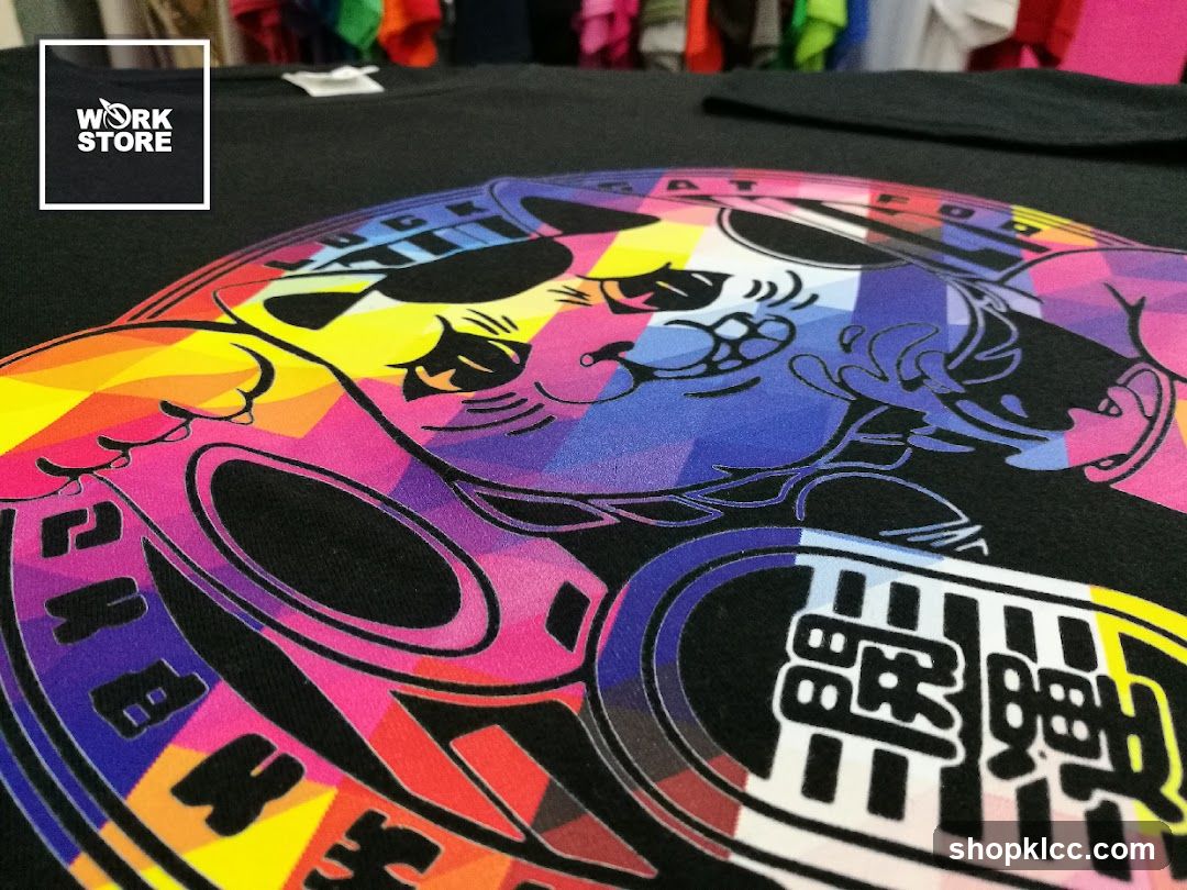 T-shirt with colorful graphic print