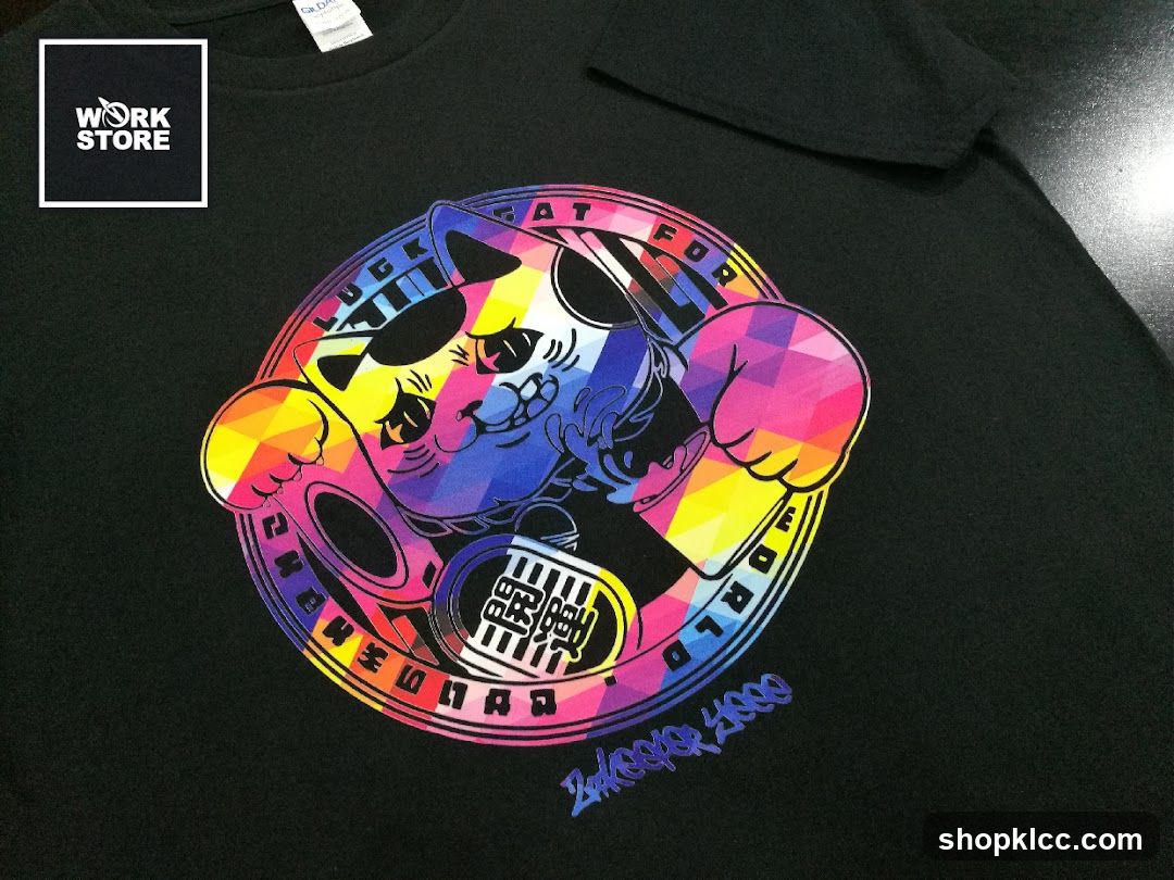 T-shirt with colorful lucky cat graphic