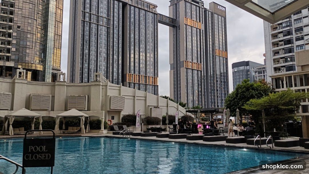 Poolside Lounge with City View