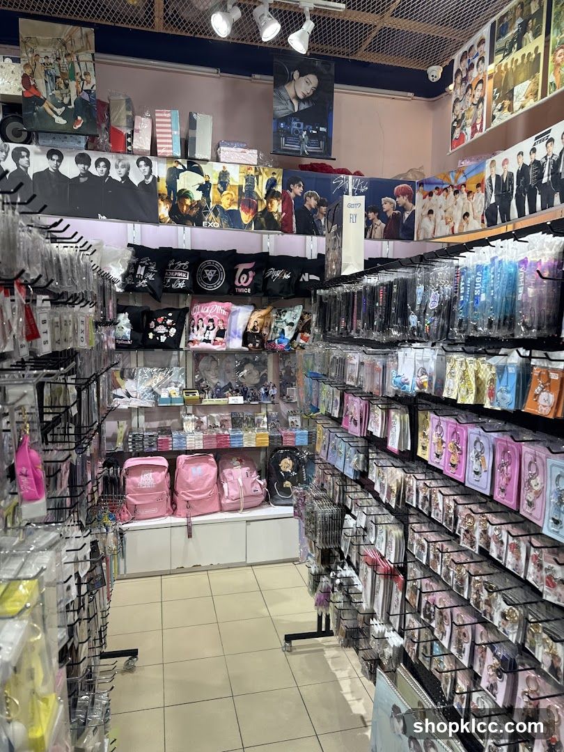 K-Pop Merchandise Store