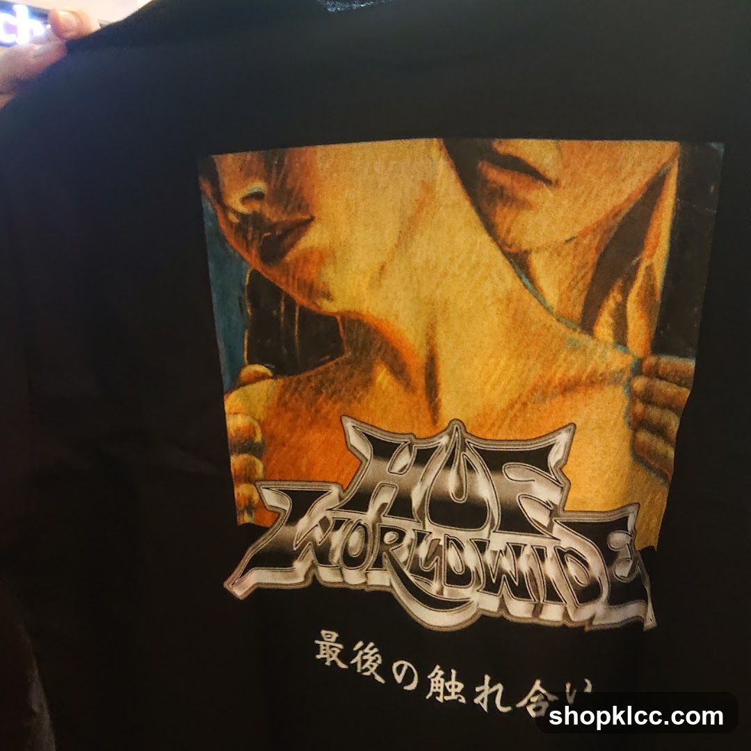 T-shirt with graphic print