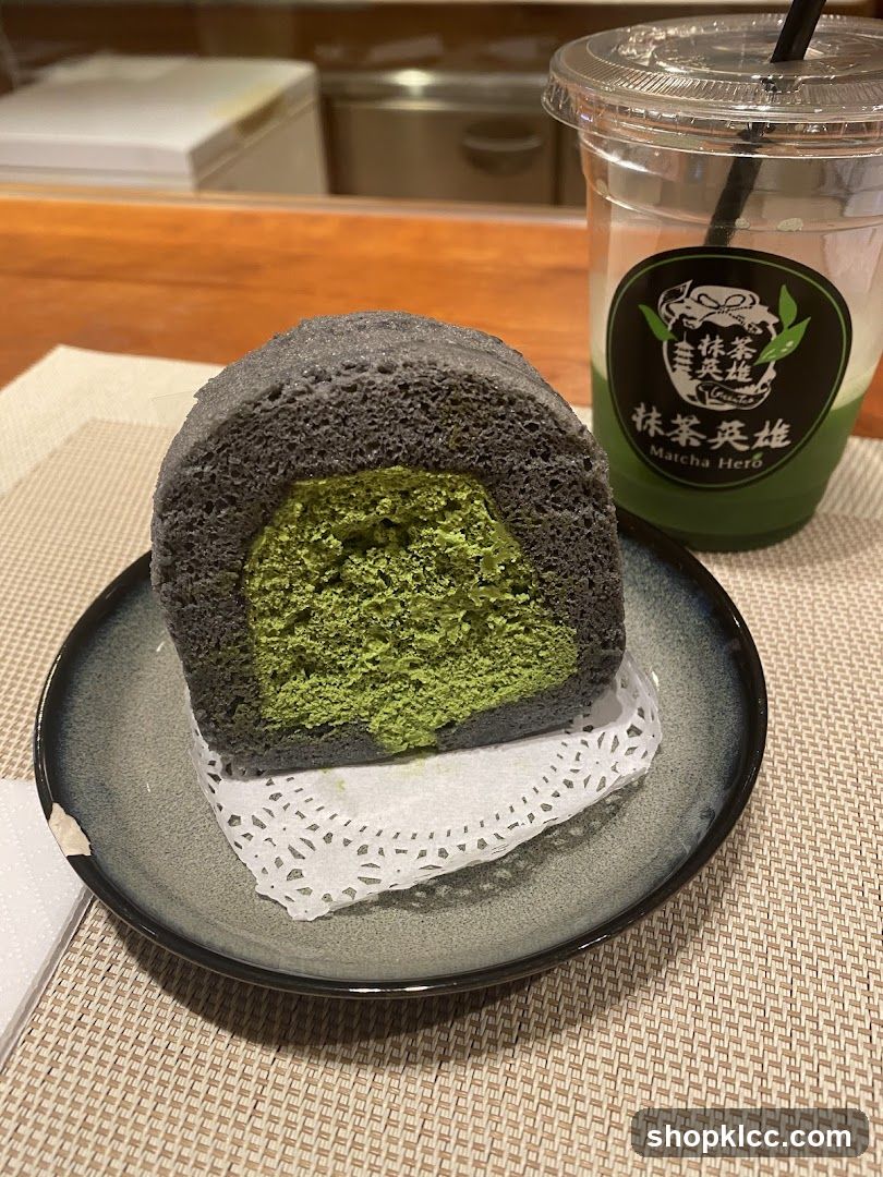 Matcha Roll Cake and Drink