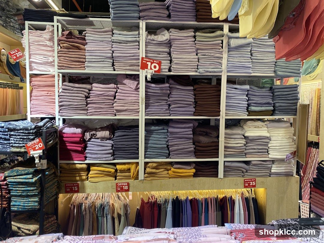 Folded fabrics and clothing display