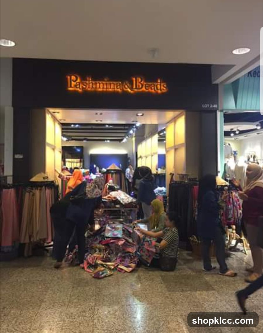 Pashmina & Beads Storefront