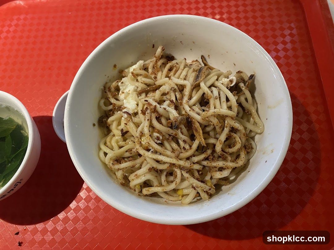 Noodles with Toppings