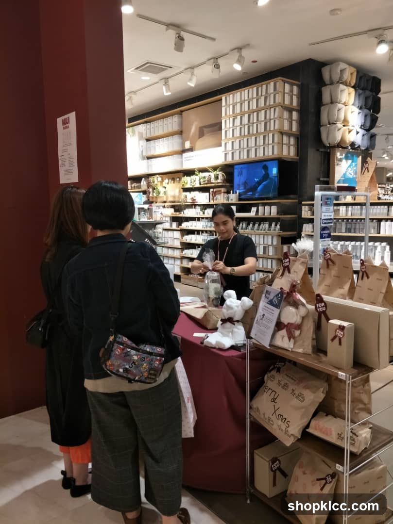 Gift Wrapping Station