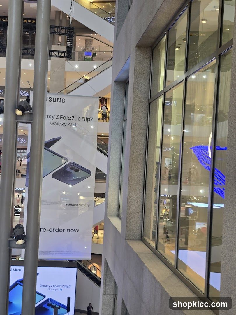 Samsung Galaxy Z Fold7 and Z Flip7 Advertisement