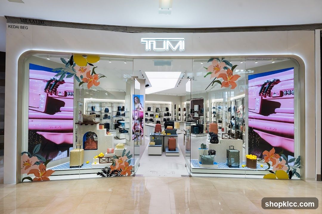 Tumi
