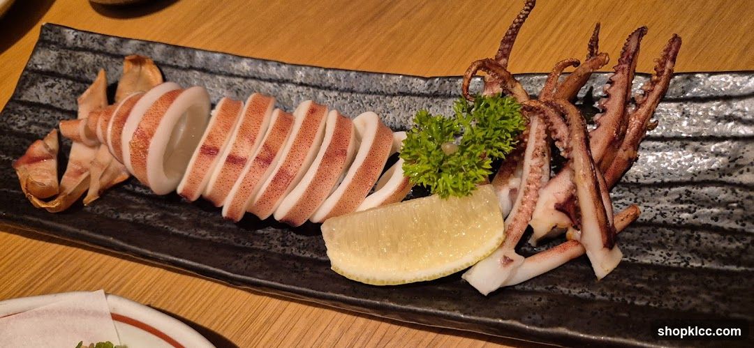 Grilled Squid with Lemon