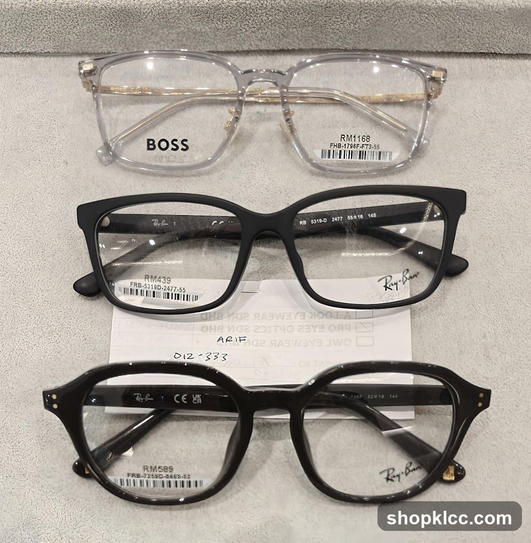 Eyeglasses Display