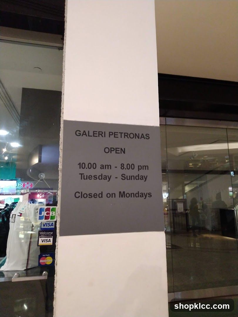 GALERI PETRONAS
