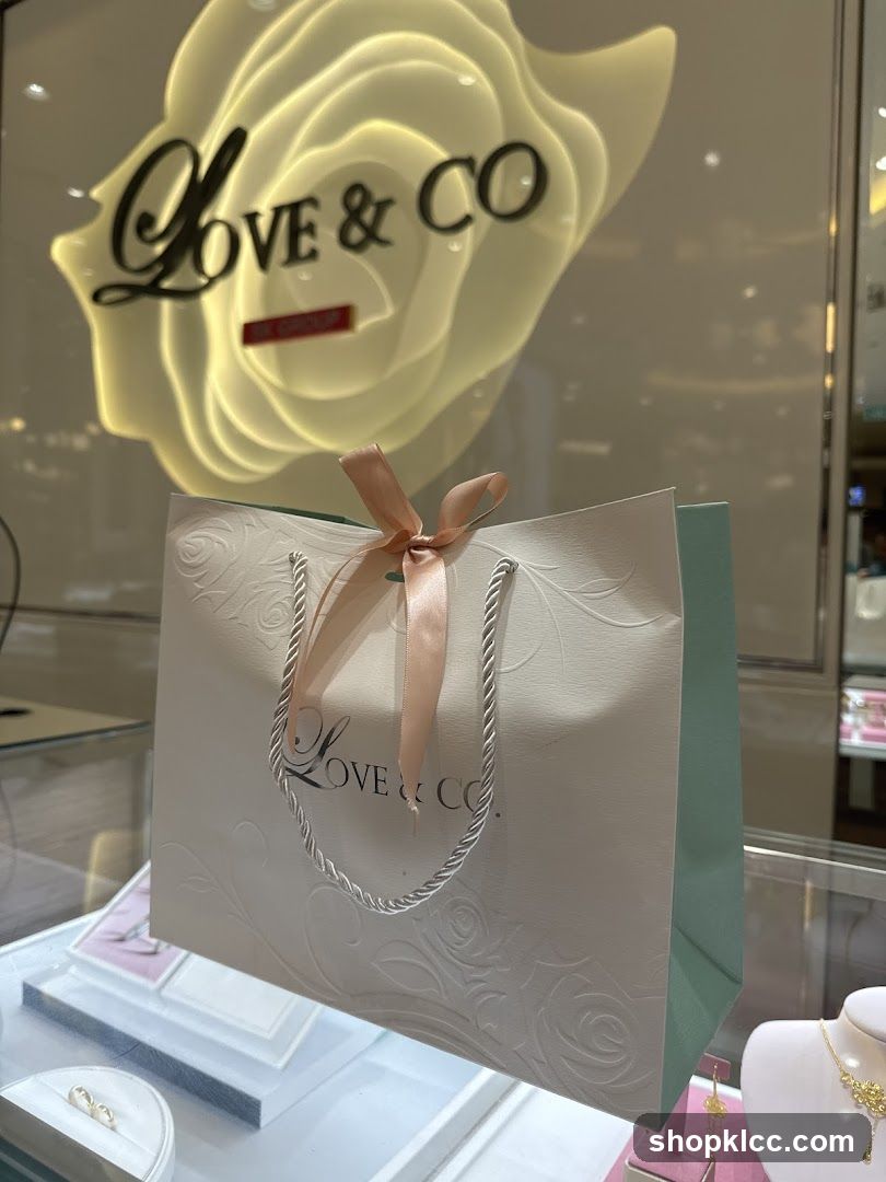 Jewelry store shopping bag and display