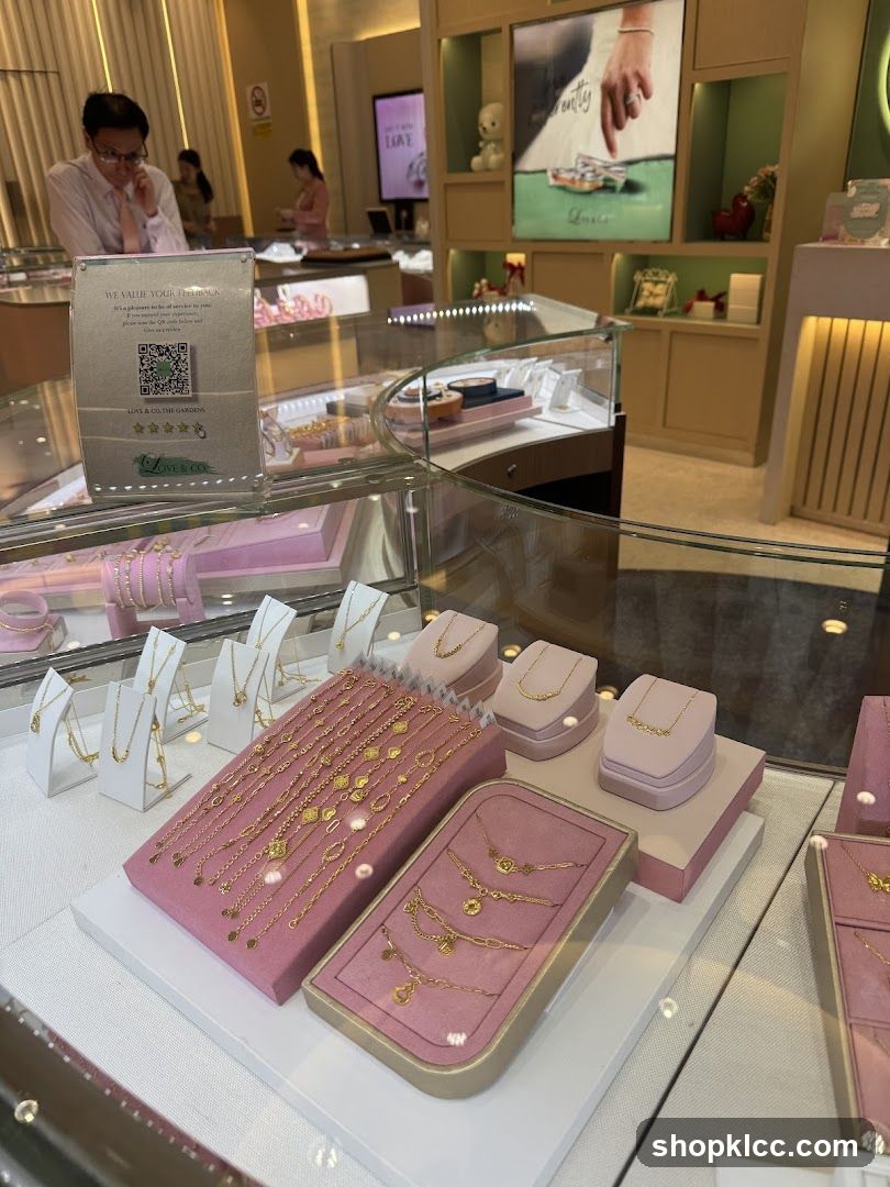 Jewelry Store Display