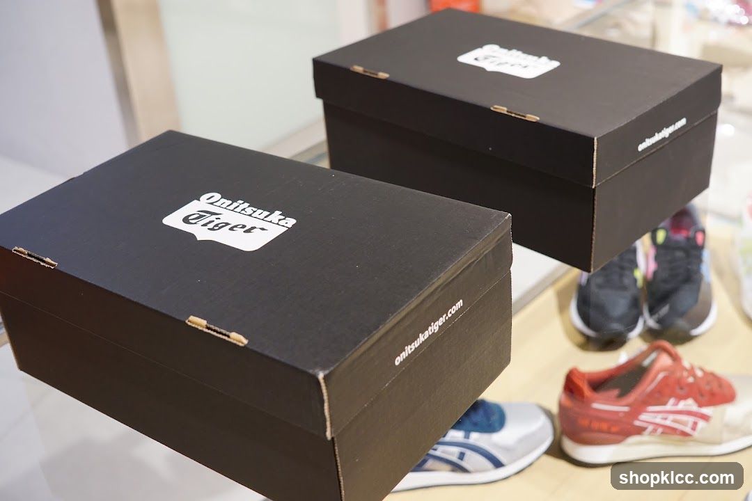 Onitsuka Tiger Shoe Boxes and Shoes