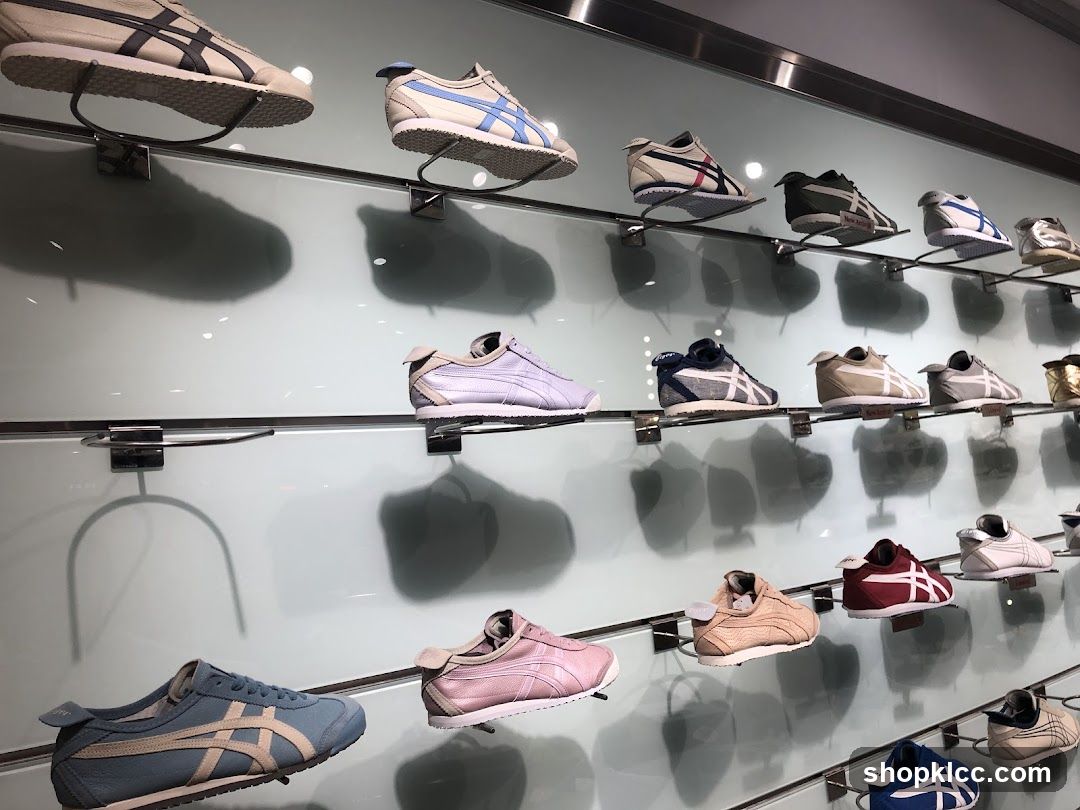 Sneaker Display