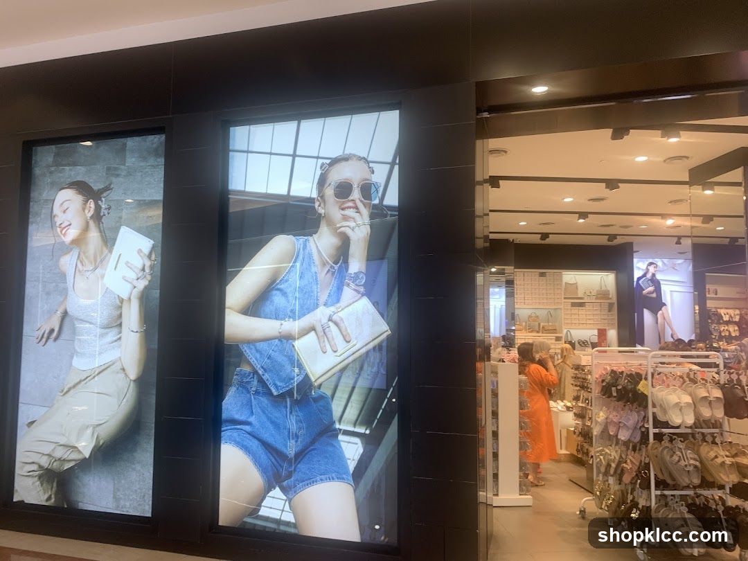 Fashion Store Display
