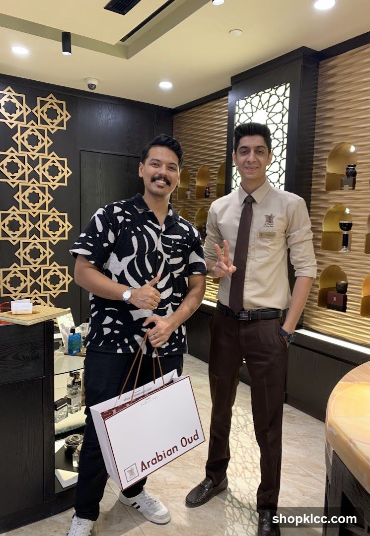 Customer and Sales Associate in Perfume Shop