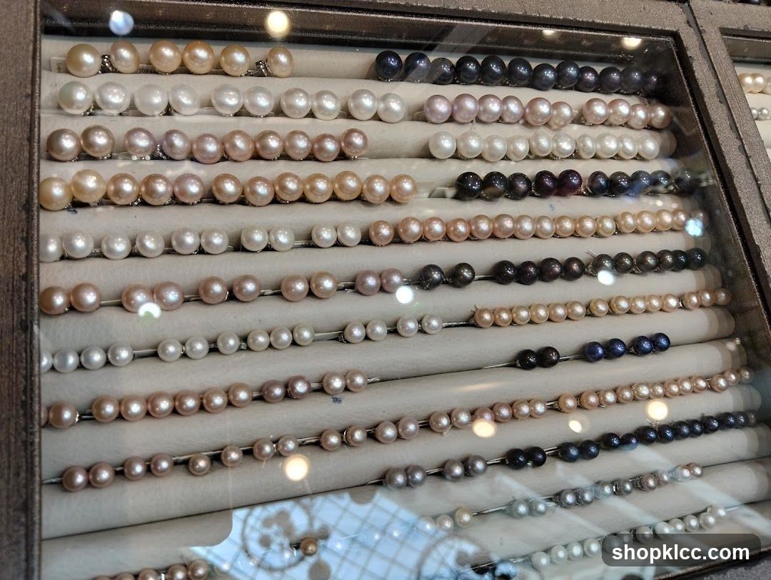 Pearl Earrings Display