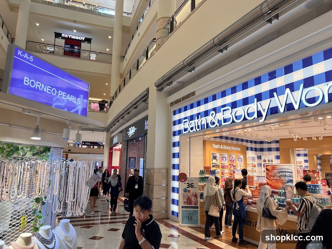 Bath & Body Works Storefront