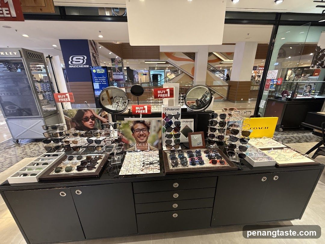 Eyewear Display