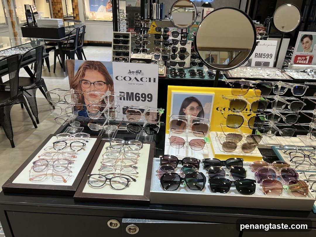 Eyewear Display