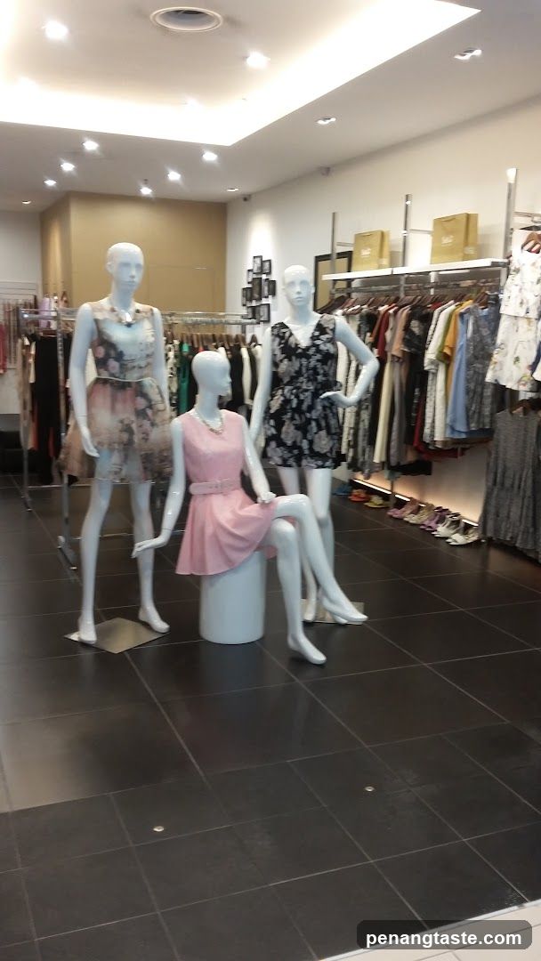Belleza Wardrobe