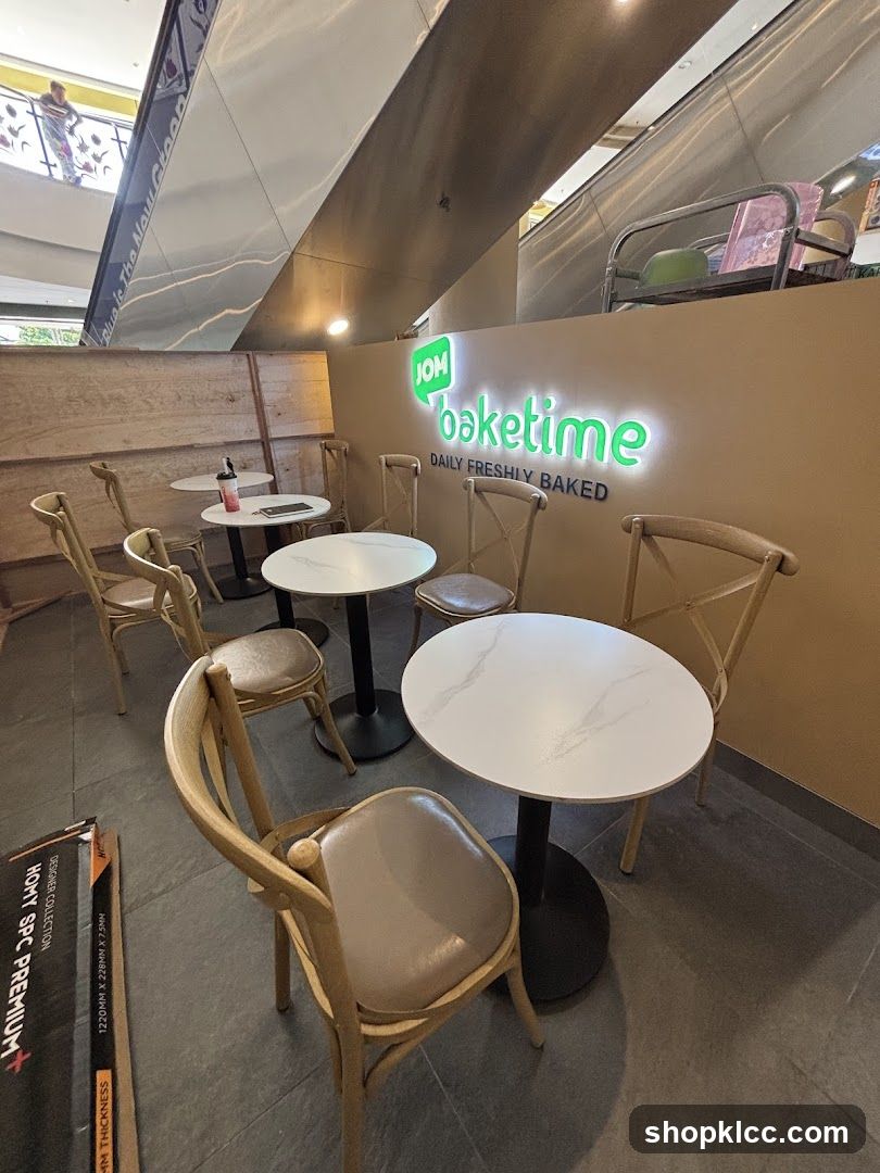 Jom Toaktime Interior