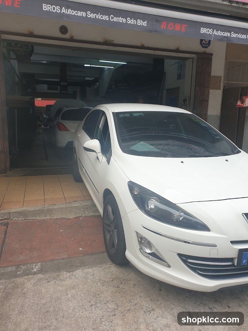 BROS Autocare Services Centre Sdn Bhd