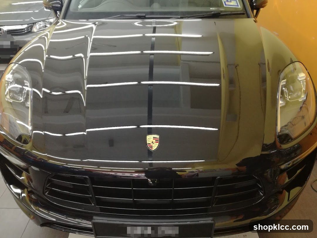 Black Porsche Hood