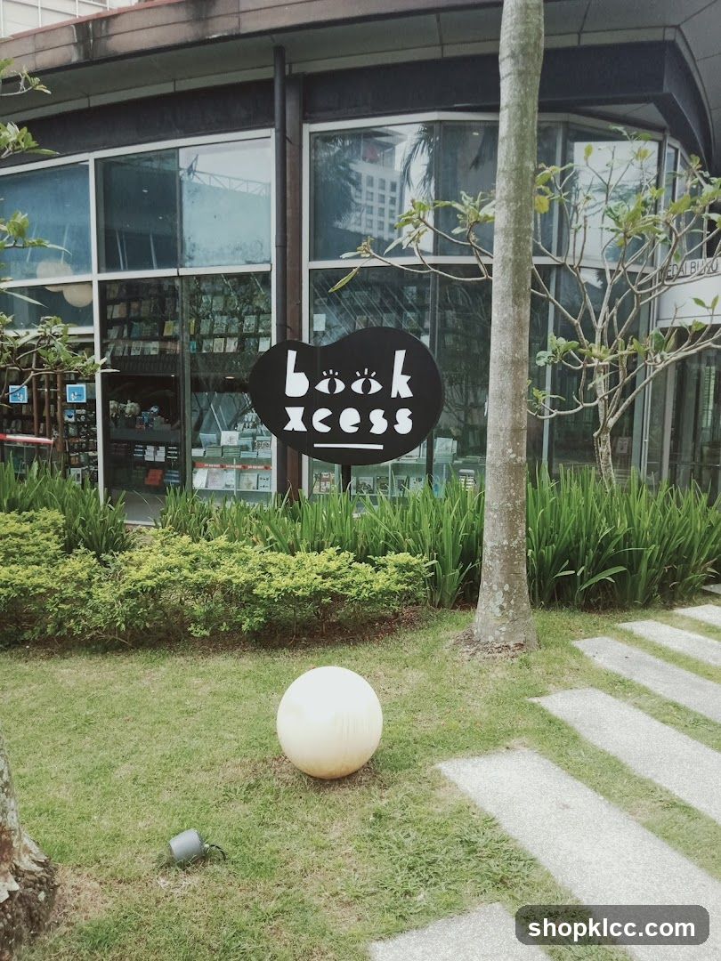 BookXcess Bookstore