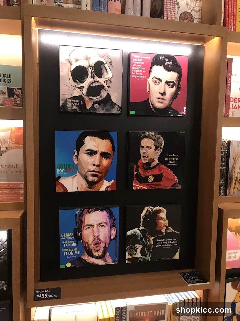 Art prints and books display