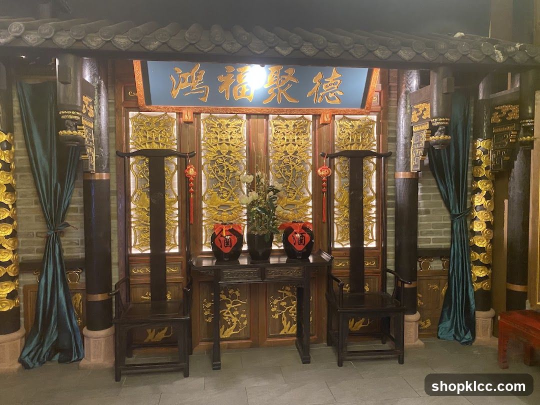 Traditional Chinese Decor