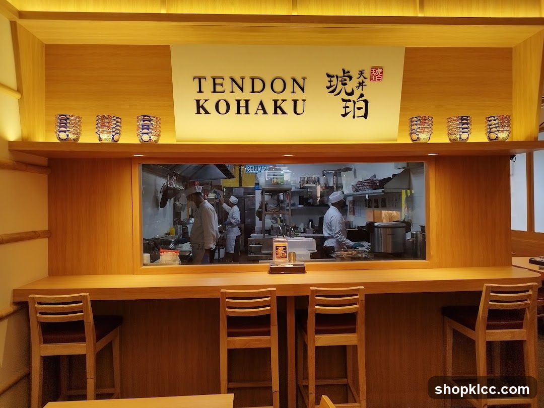 Tendon Kohaku Interior View