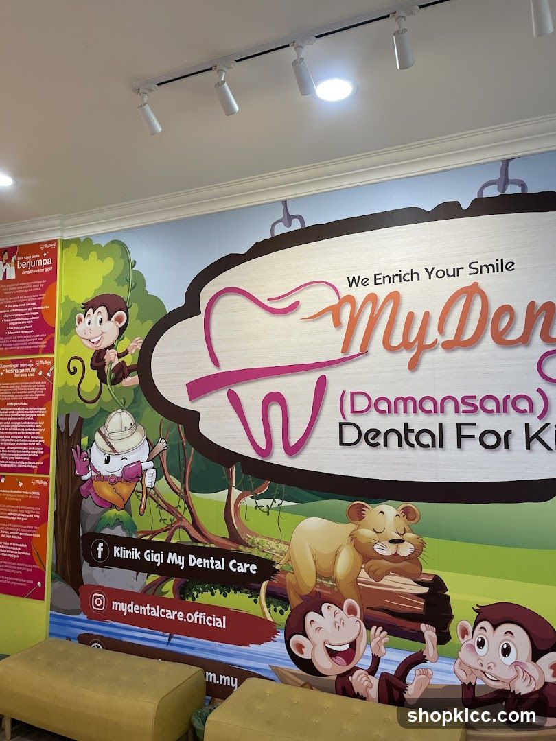 Dental Clinic Wall Mural