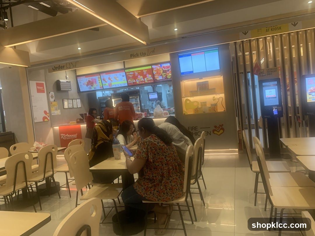 Richards Chicken Restaurant Interior