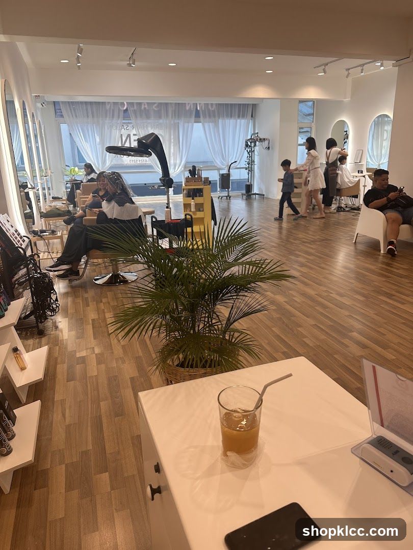 Unnie Salon 언니 살롱 Korean Hair Salon