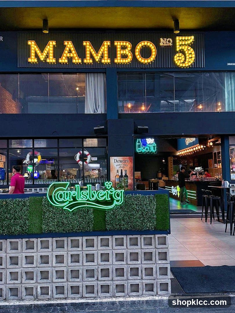 Mambo 5 Bar Exterior