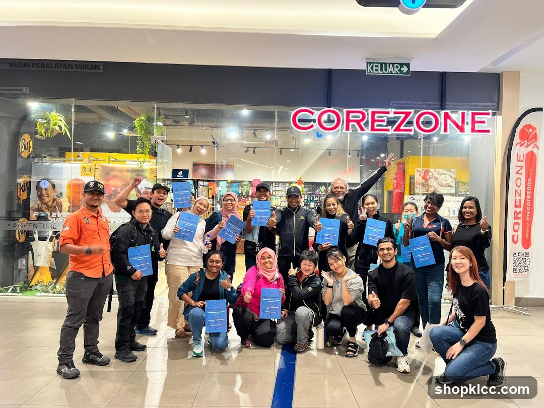 Group photo in COREZONE store