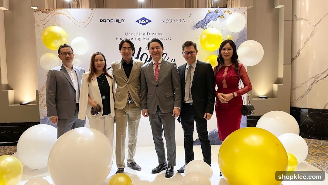 Corporate Event Group Photo