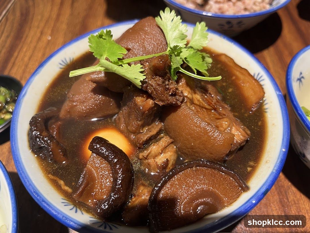 Braised Pork with Shiitake Mushrooms and Egg
