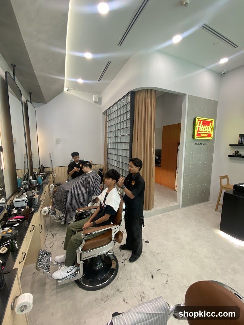 Huuk Barbershop